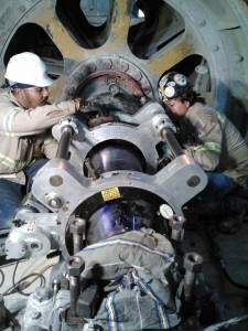 field machining at mine site with clam shell turning device.